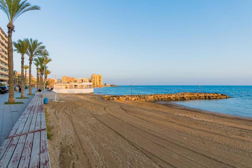 La Perla De Torrevieja Apartment Exterior photo